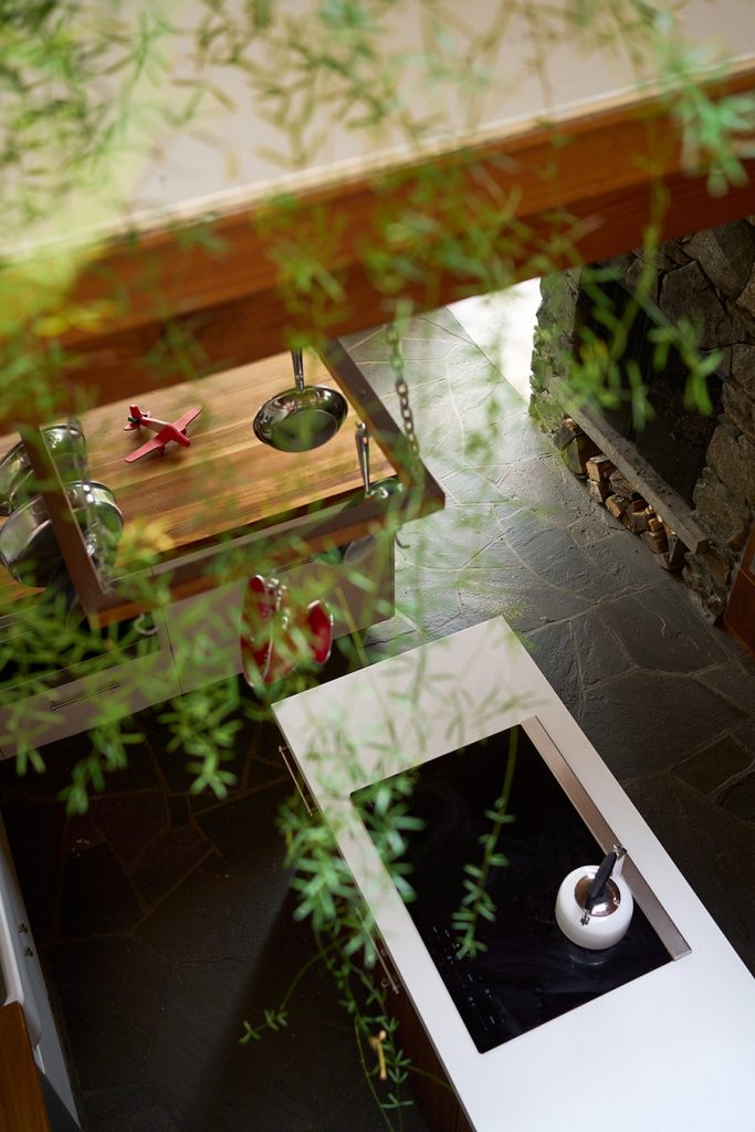 The Richard Barna House Bedford, New York Designed by John M. Johansen